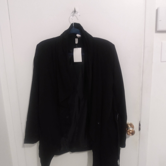 *GIVEN AWAY*Black jacket [NEW TAG] - Picture 3 of 8